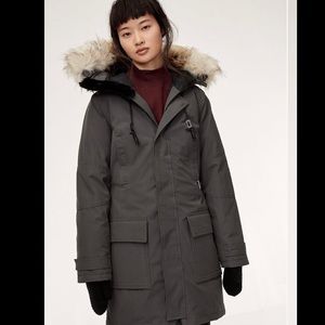 Aritzia TNA Bancroft Mid-length Goose-Down Parka